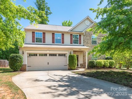 12304 Lookout Point Drive sold home in Hampton Place, Charlotte, NC