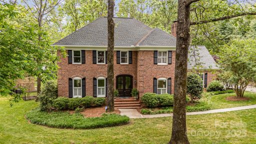 2600 Oakmeade Drive sold home in Hembstead, Charlotte, NC