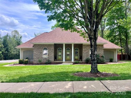 508 Pinchot Drive