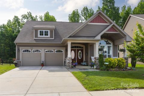 3186 Helmsley Court sold home in Castlebrooke, Concord, NC