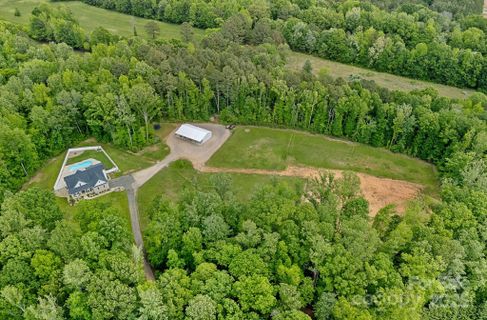 270 Worthington Drive
