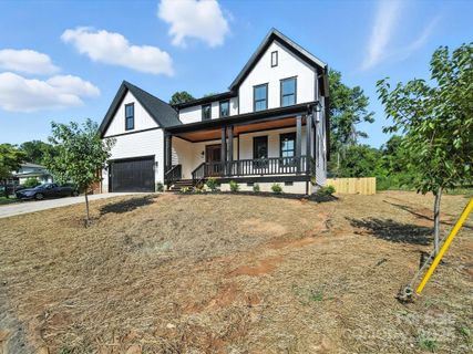 1807 Kennesaw Drive