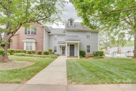 2916 Iron Gate Lane sold home in Firethorne, Charlotte, NC