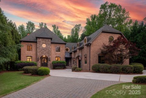 1504 Alydar Court
