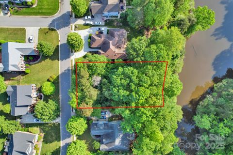 0000 Smith Harbour Drive sold home in Smithstone, Denver, NC