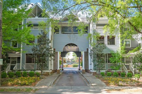 300 E Park Avenue 16