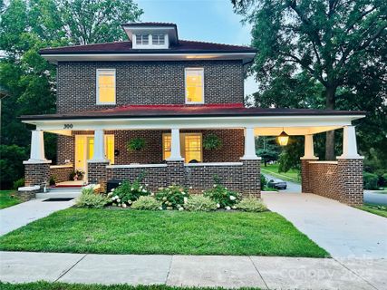 300 W Thomas Street sold home in West Square Historical, Salisbury, NC
