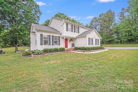 6910 Birdsong Lane sold home in Providence Pines, Waxhaw, NC