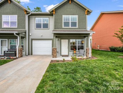1215 Pauline Trail Drive sold home in Baldwin Commons, Arden, NC