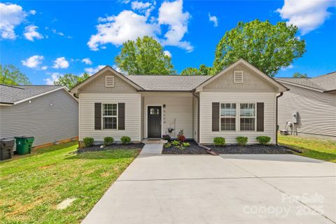 5648 Woodard Street sold home in Hemphill Heights, Charlotte, NC