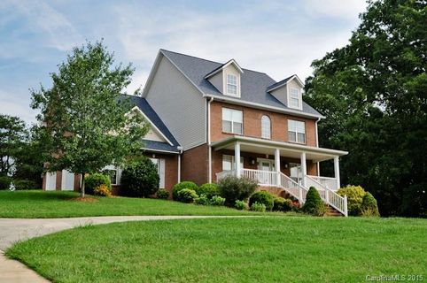 1221 Willow Creek Drive