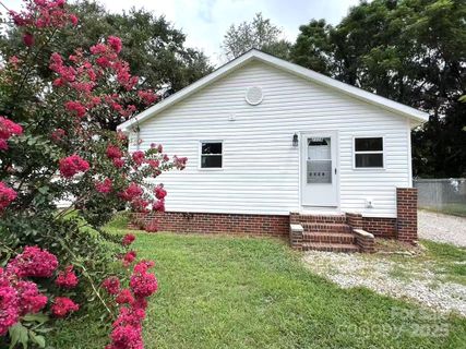 2328 Milton Avenue sold home in Textiles Inc Myrtle Mill, Gastonia, NC