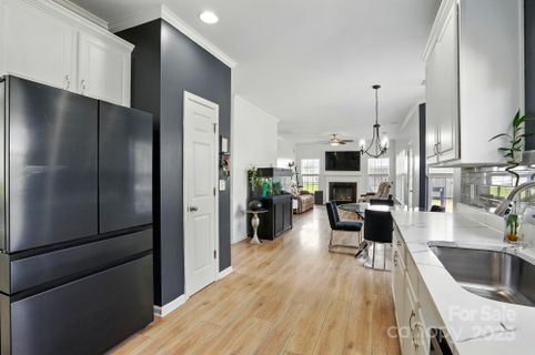 8833 Cavonnier Lane sold home in Walden Ridge, Charlotte, NC