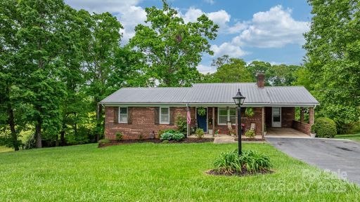 1664 Lafayette Avenue sold home in Virginia Acres, Hudson, NC