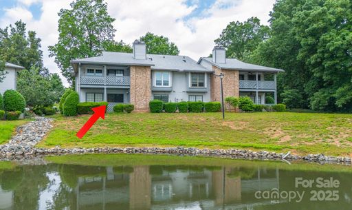 5833 Harris Grove Lane sold home in Harris Lake, Charlotte, NC