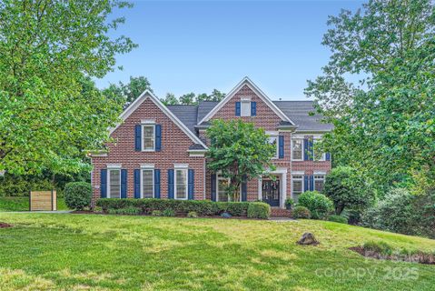 2215 Maycroft Drive sold home in Lexington, Charlotte, NC