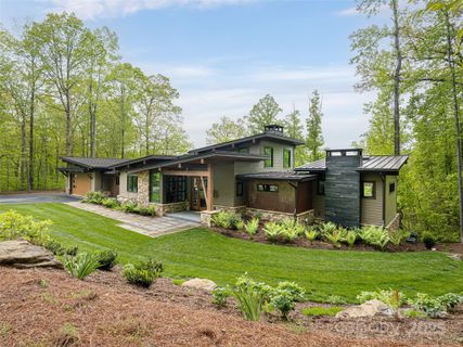 391 High Hickory Trail sold home in High Hickory, Swannanoa, NC
