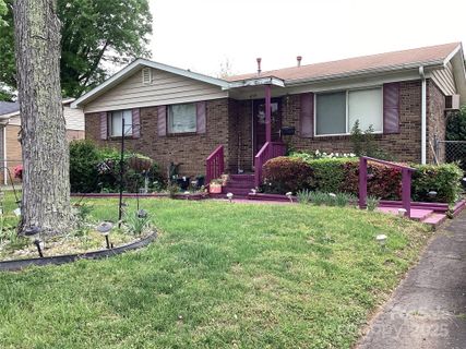 4729 Monmouth Drive sold home in Derita Woods, Charlotte, NC