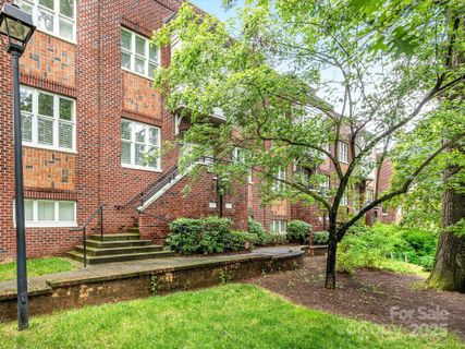 100 N Laurel Avenue