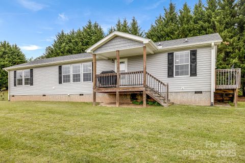 14 Phoenix Circle sold home in Rhymer Place, Alexander, NC