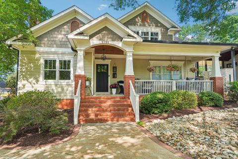 1701 Dearmon Drive
