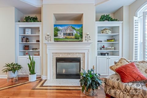 7245 Willow Brook Court