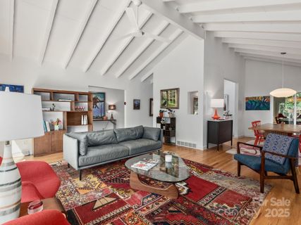 21 Woodbury Road sold home in Kimberly Woods, Asheville, NC