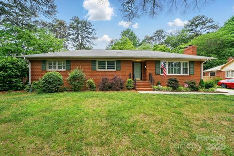 4220 Castlewood Road