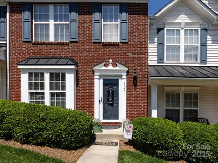 2147 Lake Breeze Lane sold home in Mariners Pointe At Smithstone, Denver, NC