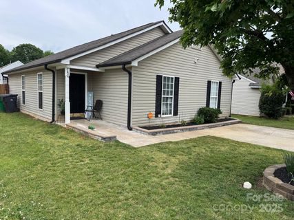 5804 Fairchase Avenue sold home in Fairstone, Charlotte, NC
