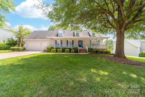 13223 Willow Breeze Lane sold home in Willowbrook, Huntersville, NC