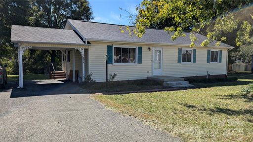 824 S Laurel Street sold home in Crestview, Lincolnton, NC