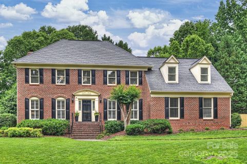 5508 Kincross Lane