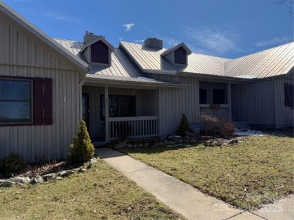 36 Eagles Nest Court 603