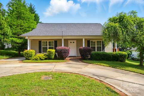 42 Linford Street sold home in Linford Park, Belmont, NC