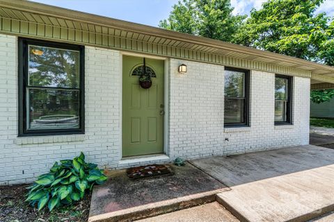 413 Picadilly Lane sold home in Inglewood, Troutman, NC