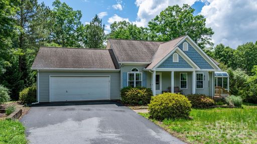 109 Gatwick Court sold home in The Landings, Statesville, NC