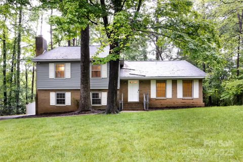 509 Selkirk Place