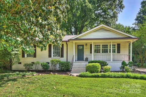 1522 Barberry Court sold home in Rama Woods, Charlotte, NC