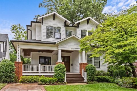 2615 Chesterfield Avenue