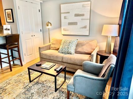 Previously sold for $285,000