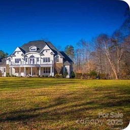 450 Greywalls Lane