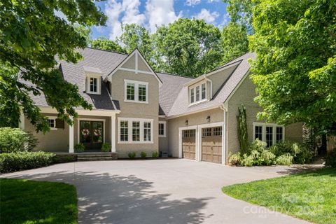 20 East Owl Creek Lane active home in Southcliff, Fairview, NC