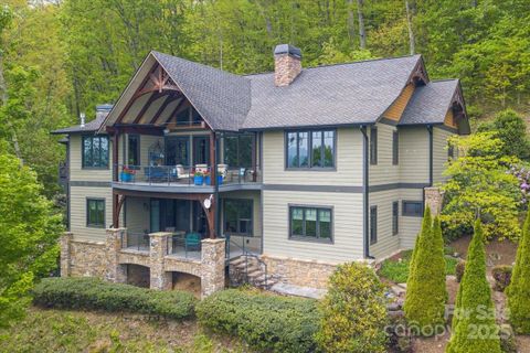 2461 Eagles Nest Road sold home in Laurel Ridge Country Club, Waynesville, NC