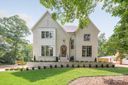 5601 Robinhood Road sold home in Charlotte, SC