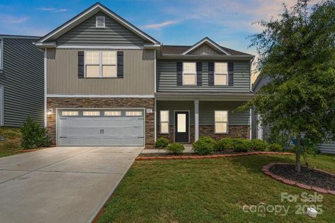 687 Cape Fear Street sold home in Pecan Ridge, Fort Mill, SC