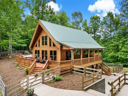 77 Pepperwood Drive