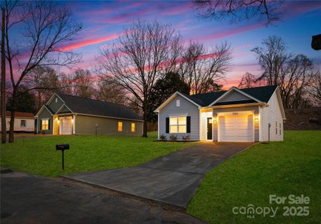 1129 Thayer Glen Court sold home in Northway At Echo Glen, Charlotte, NC