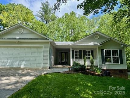 117 N River Glen Drive sold home in River Glen, Morganton, NC