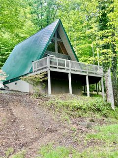 1041 Fox Run Run sold home in Rockledge, Bryson City, NC